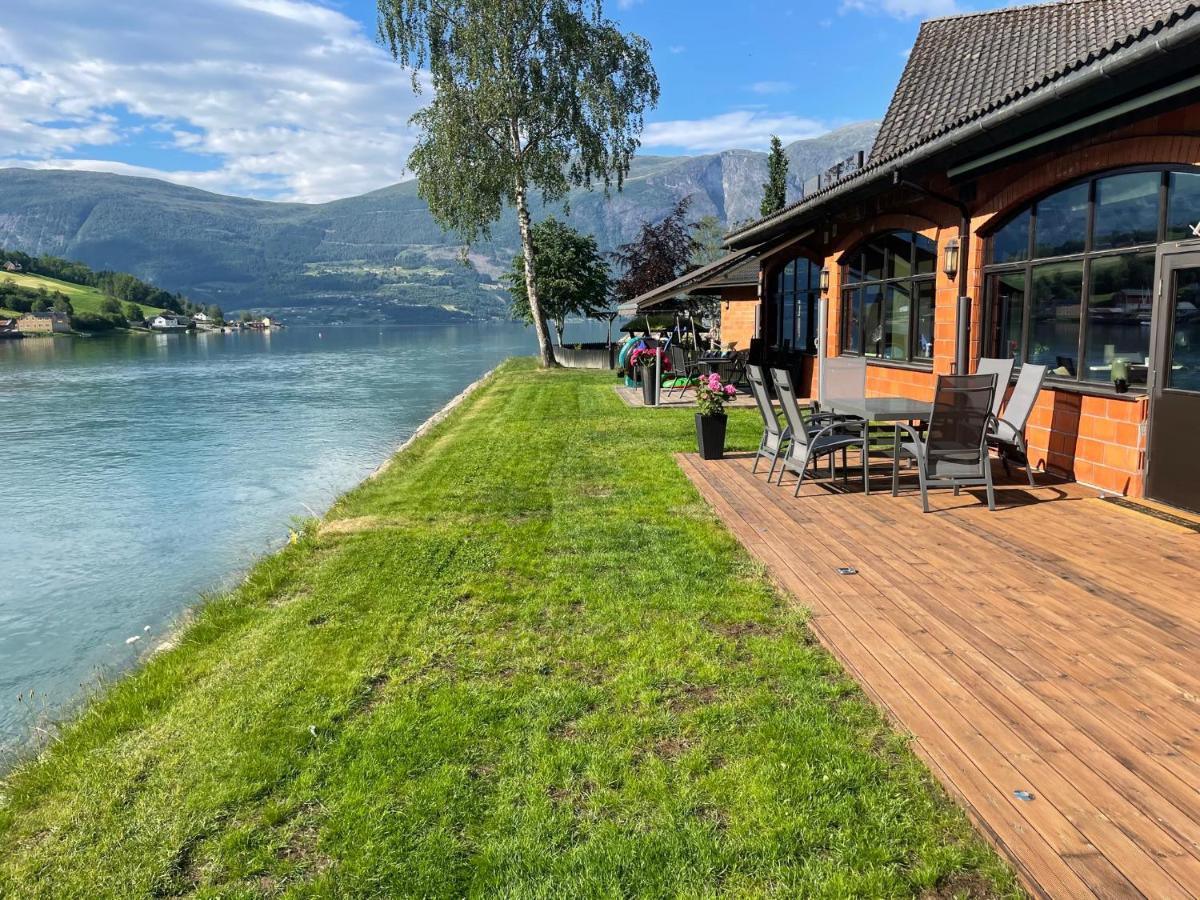 Olden Apartments 2 Stryn Bagian luar foto