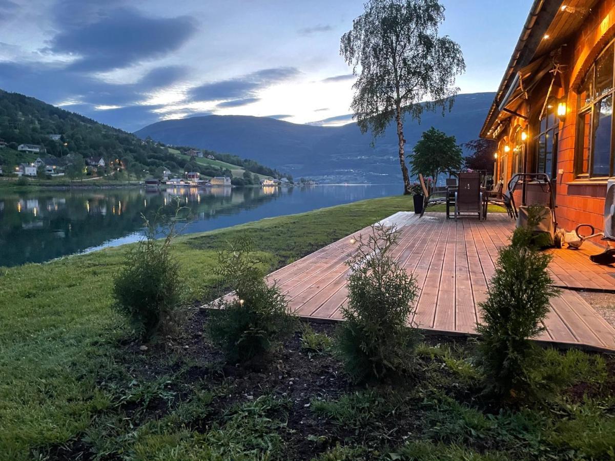 Olden Apartments 2 Stryn Bagian luar foto